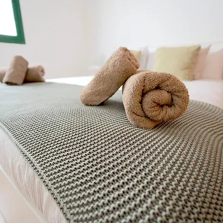 Bayside Kalendra Rofe Un Retiro Escondido Junto Al Mar Tatil Evi