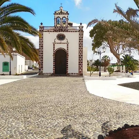 Bayside Kalendra Rofe Un Retiro Escondido Junto Al Mar * Guatiza